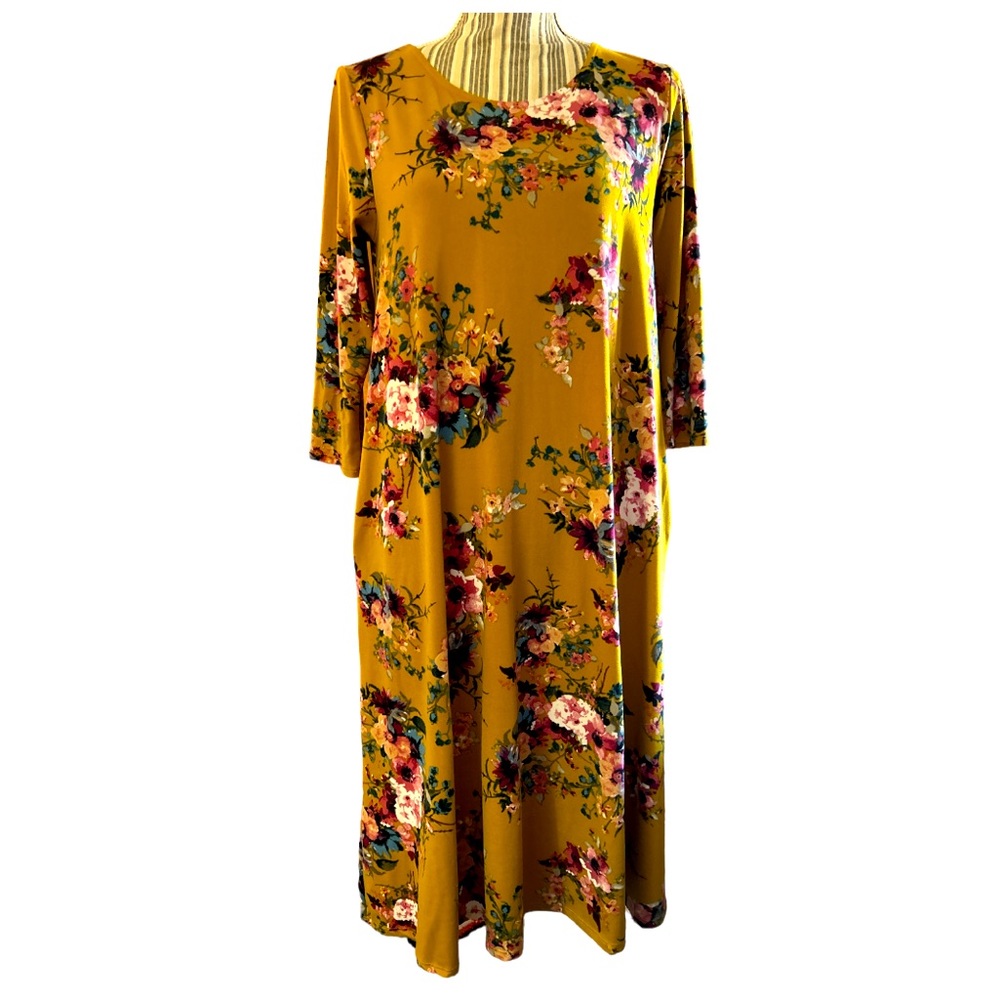 Neesee’s Dresses Boutique Rustic Gold Floral Swing Dress with Pockets, Size S